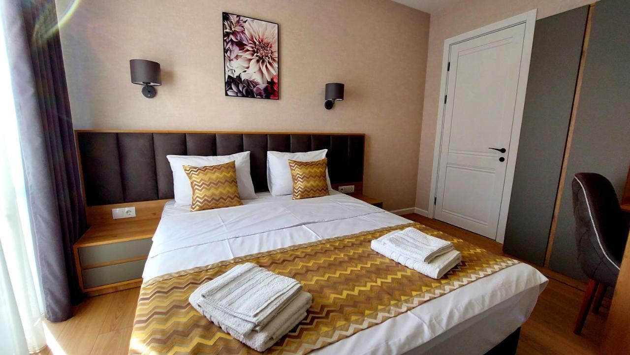 Falcon Boutique Hotel Тбилиси Экстерьер фото